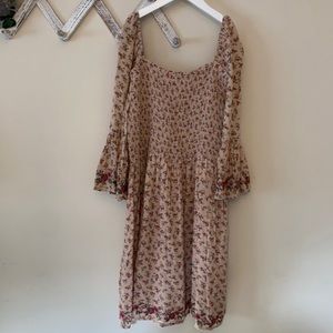 3/4 bell sleeve floral dress NWOT GORGEOUS size L